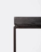 Mesa auxiliar de teca reciclada y hierro Banjar