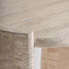 Mesa auxiliar de travertino beige Pita 45 cm
