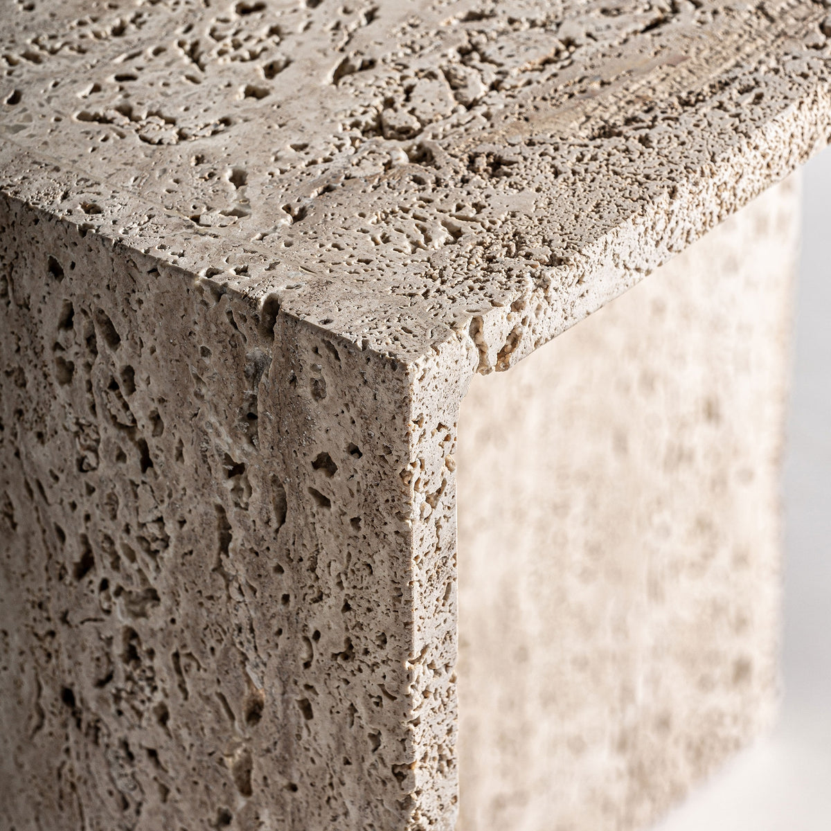 Mesa auxiliar de travertino Gamón 50 cm