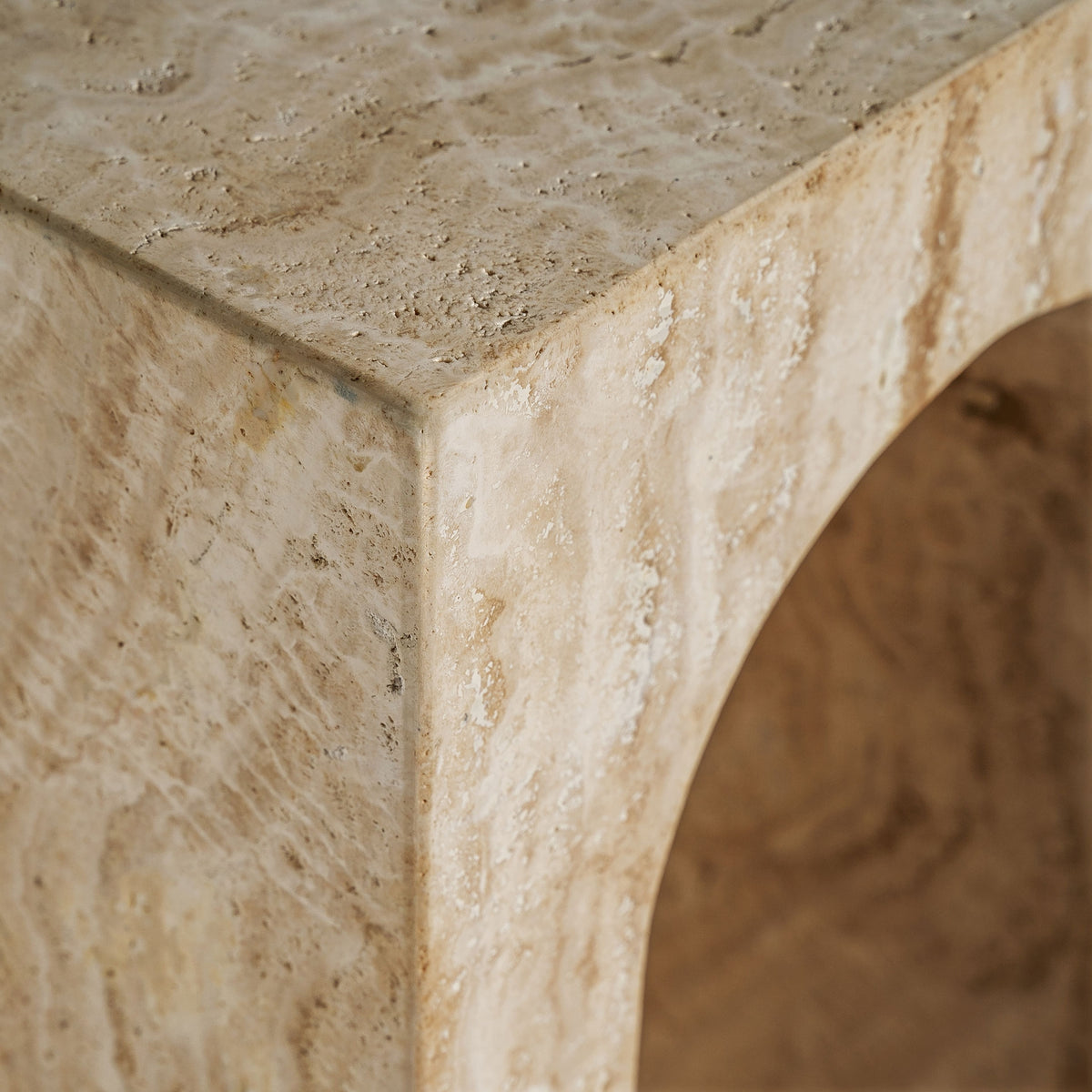 Mesa auxiliar de travertino Portocolom