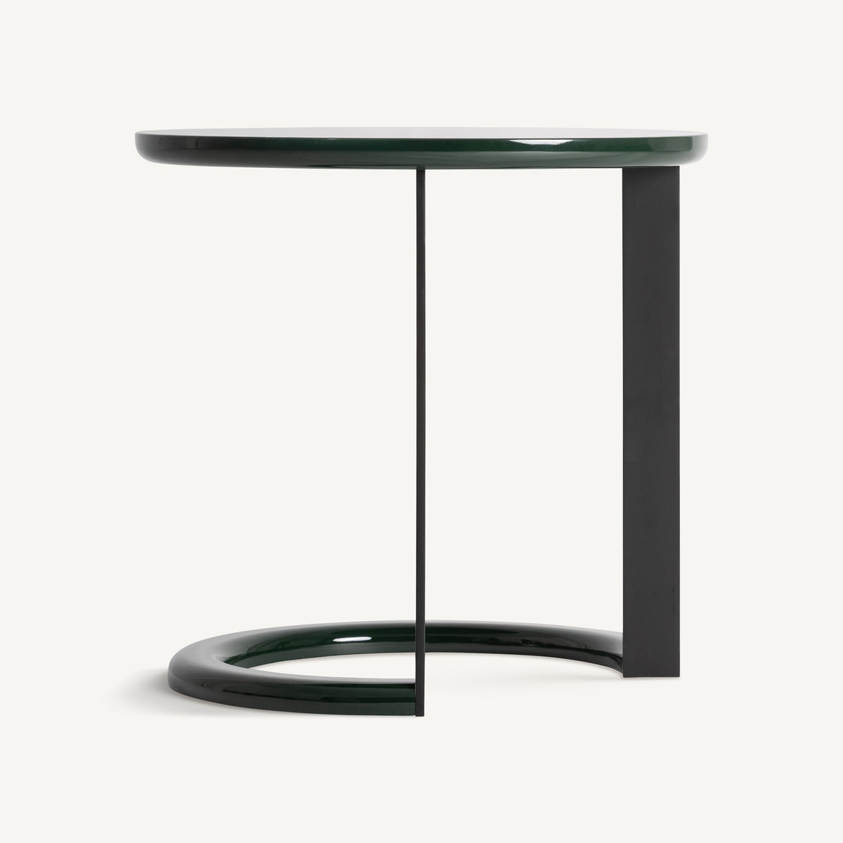 Mesa auxiliar lacada en verde Hiedra