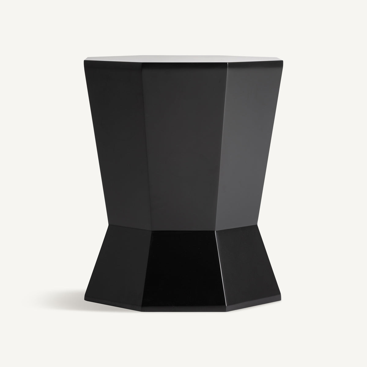 Mesa auxiliar negra de madera DM Ruda