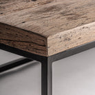 Mesa de centro de madera recuperada y hierro Leptis
