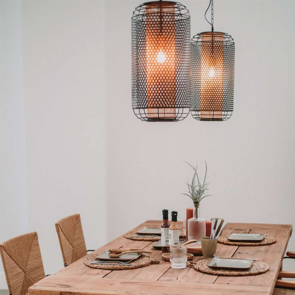 Mesa de comedor con traviesa Alfio
