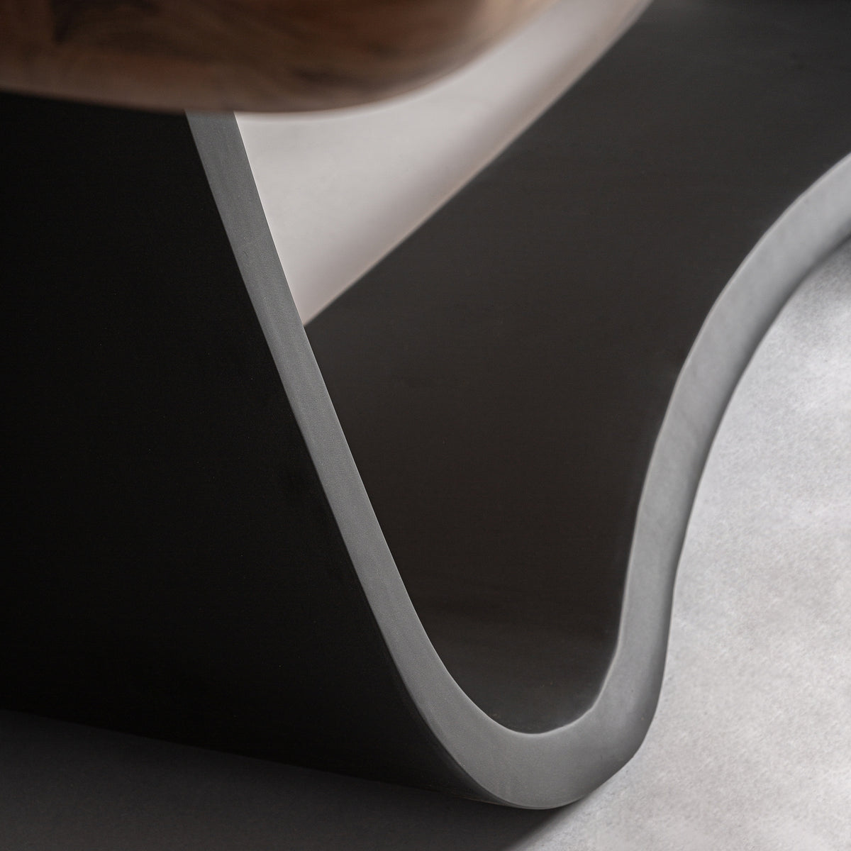 Mesa de comedor de acacia e hierro Mairena
