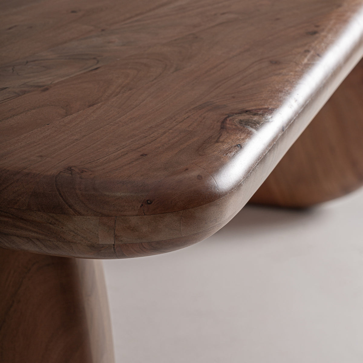 Mesa de comedor de acacia Timar