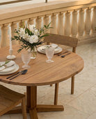 Mesa de comedor de exterior de teca con esquinas redondeadas Rumah