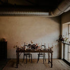 Mesa de comedor de madera envejecida Agnolo
