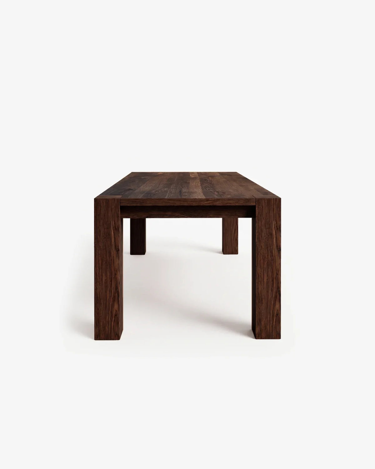 Mesa de comedor de roble Serai