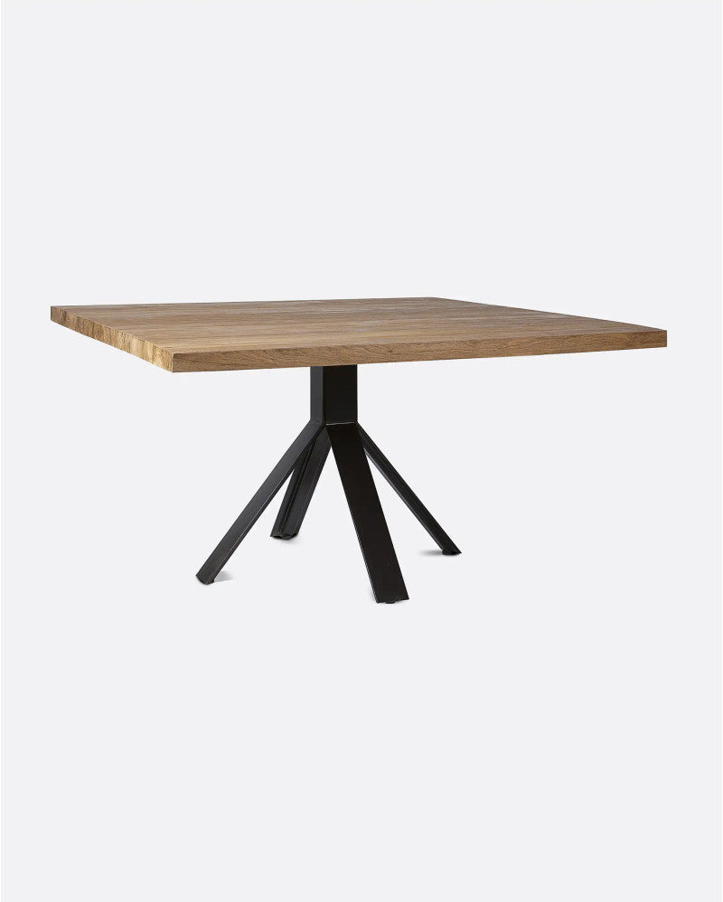 Mesa de comedor de teca reciclada con pie de hierro Jati
