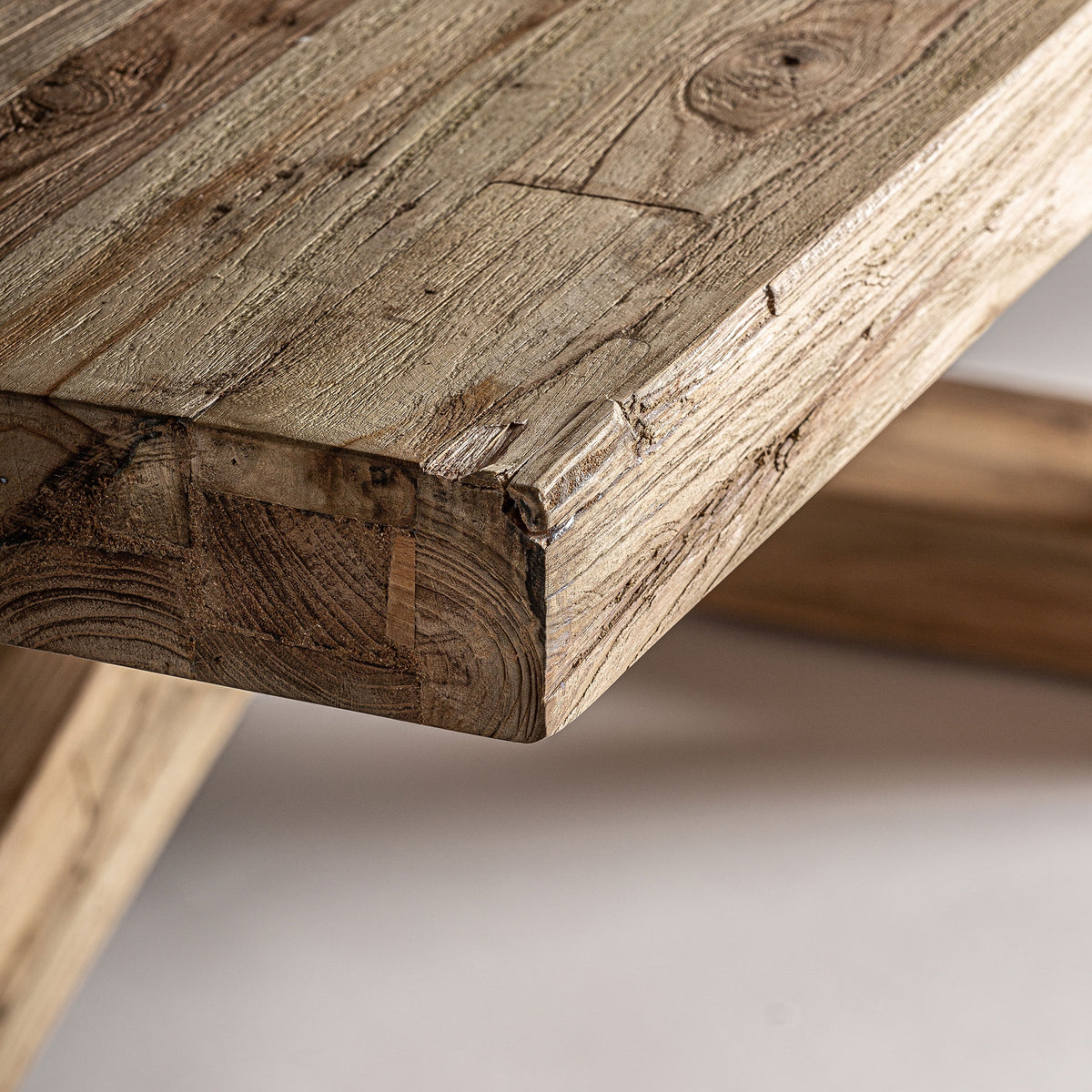 Mesa de comedor de teca reciclada Picena