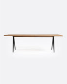 Mesa de comedor de teca reciclada y hierro Liku