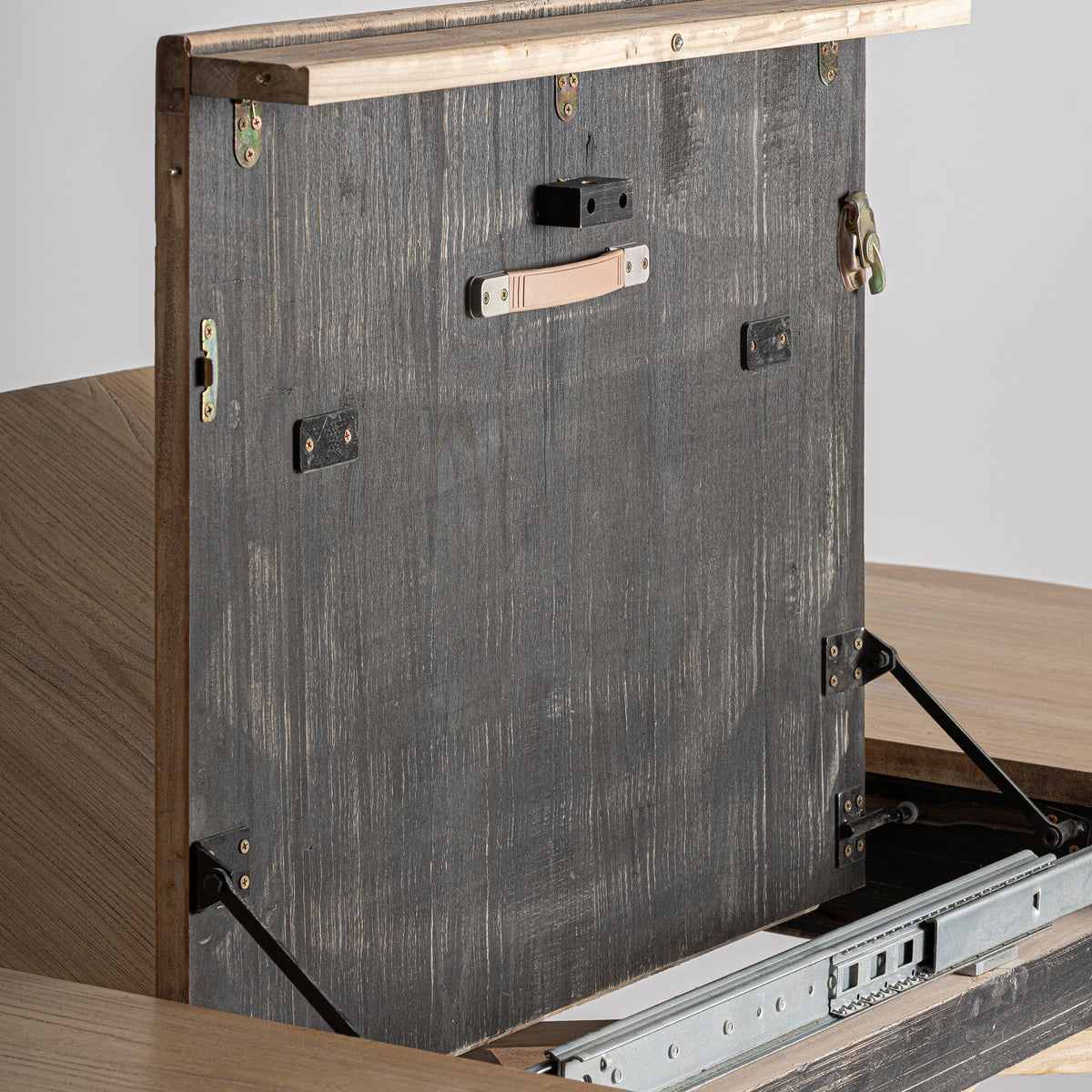 Mesa de comedor extensible de olmo reciclado Trani