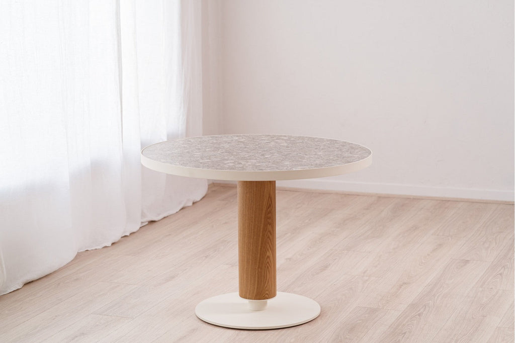 Mesa de Comedor Geloum - pino_y_jacaranda