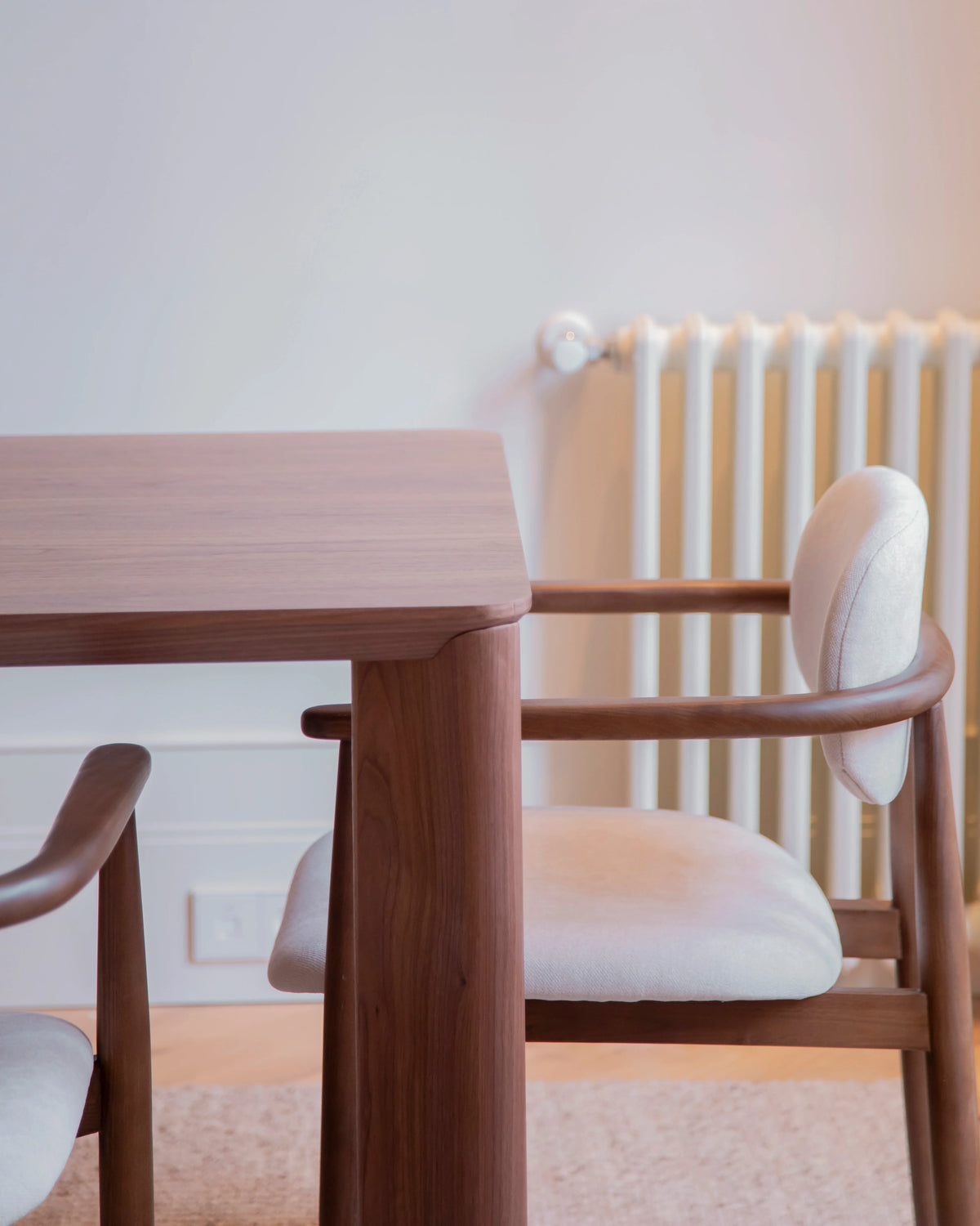 Mesa de Comedor Mayra Nogal