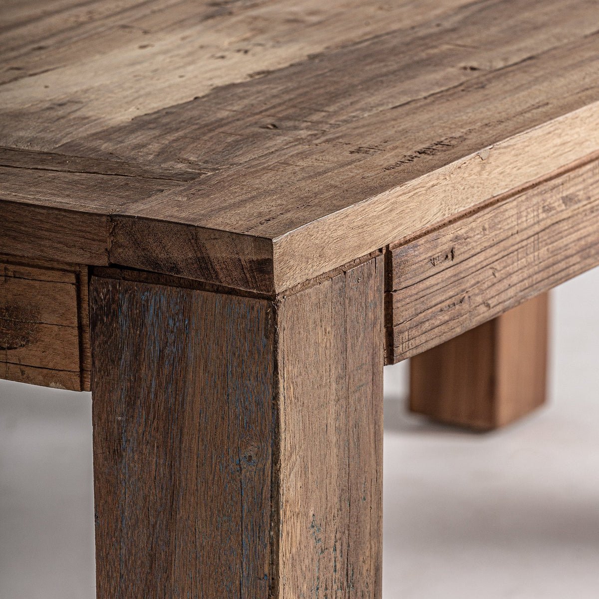 Mesa Kylian - #pino_y_jacaranda#
