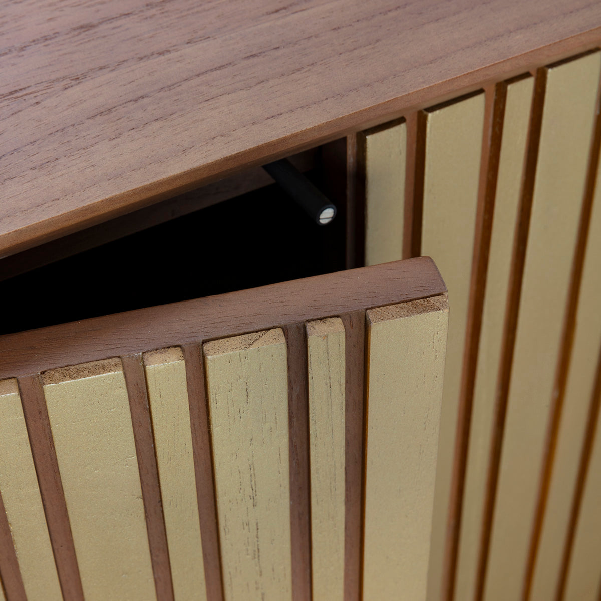 Mueble de TV de madera de cedro Altamura