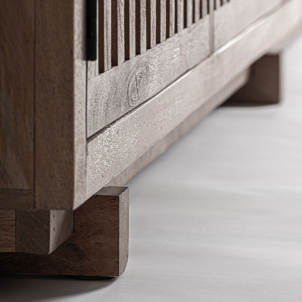 Mueble TV de mango arenado Barril