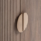 Mueble TV de mango y mármol blanco Figueirinha