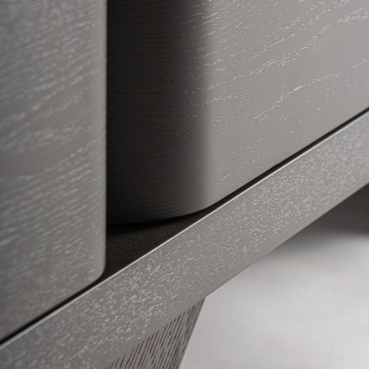 Mueble TV de roble negro Magoito