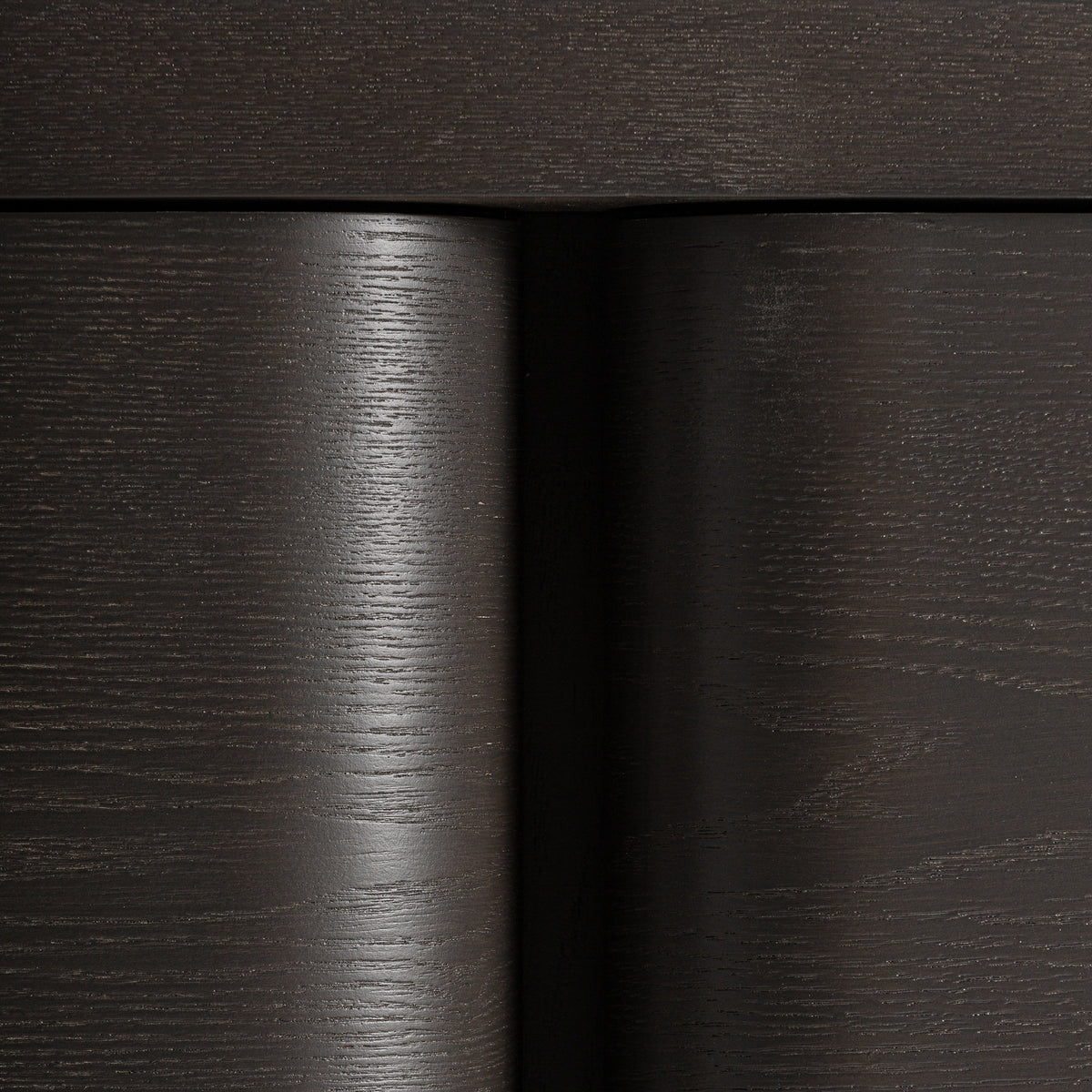 Mueble TV de roble negro Magoito
