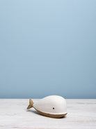 Ballena Blanca de Madera Pequeña