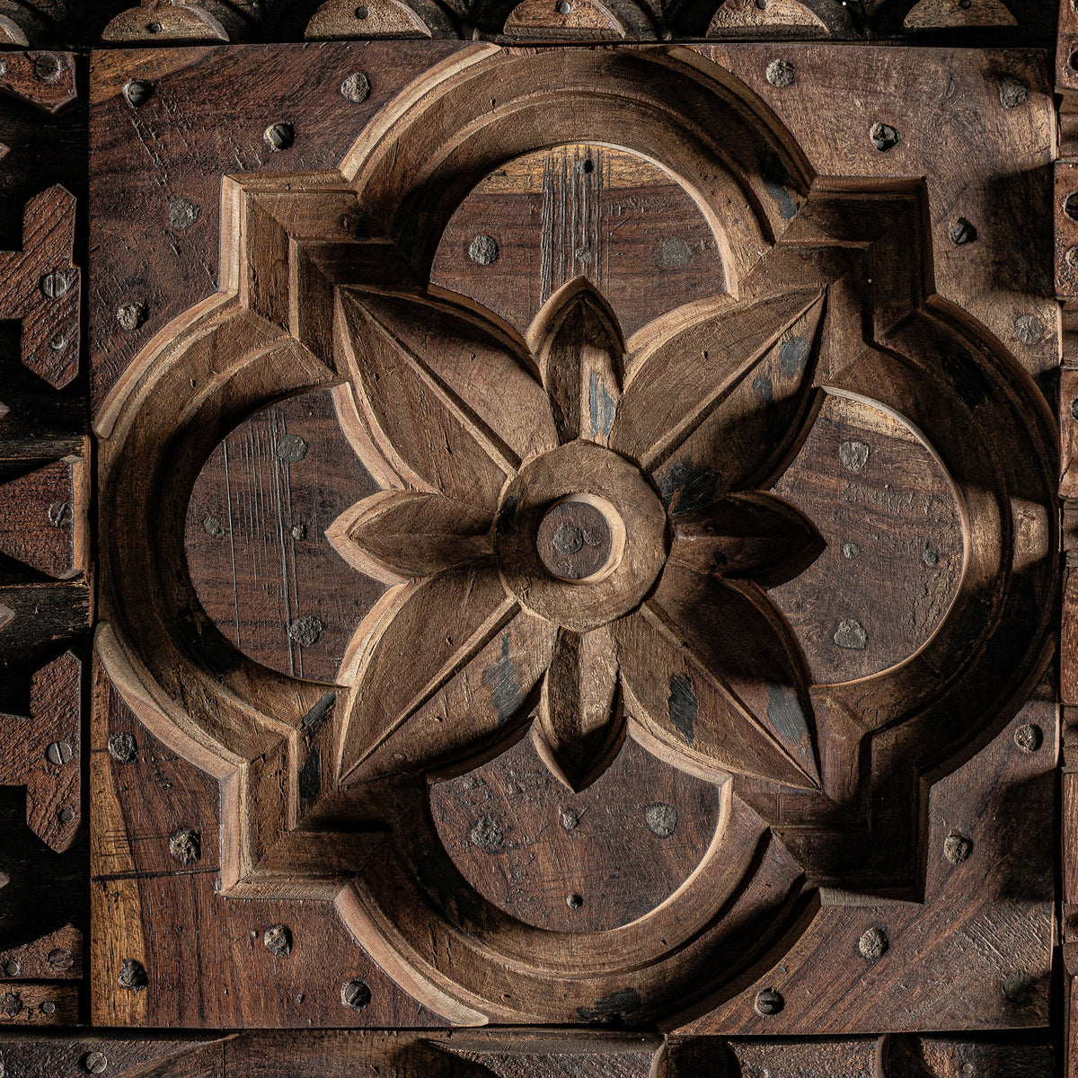 Panel tallado de madera de mango Moraira