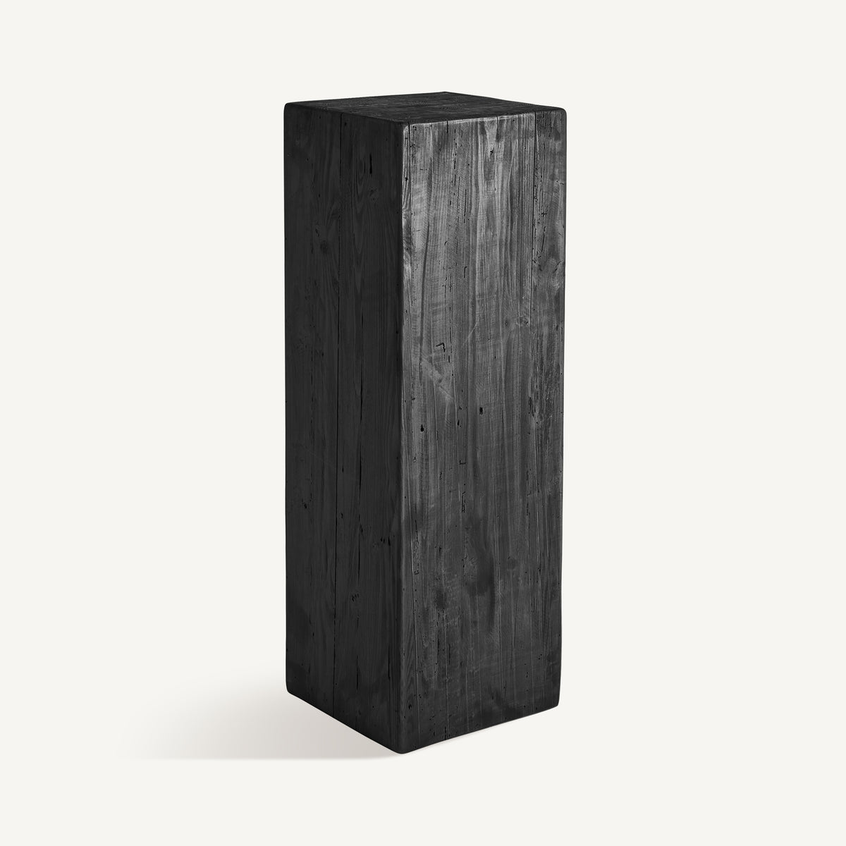 Peana de pino reciclado negro Senglea