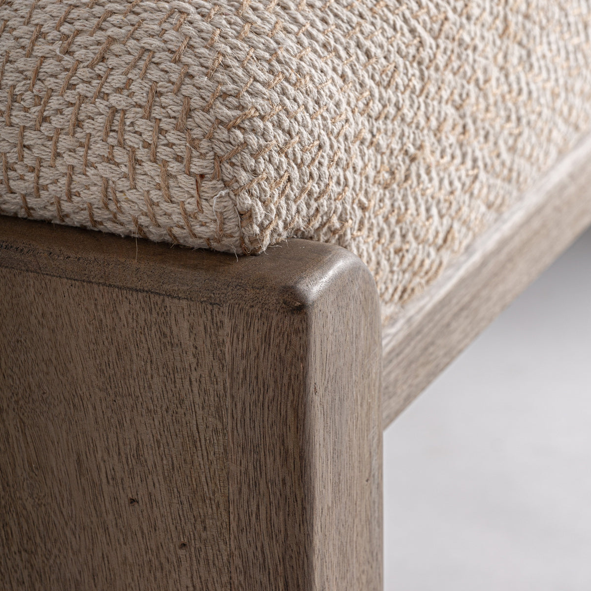 Pie de cama de yute y mango Sella