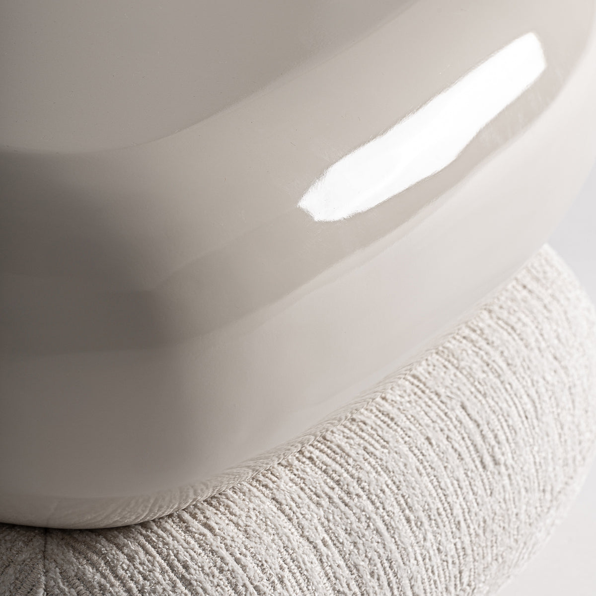 Reposapiés tapizado beige Utiel