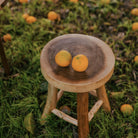 Set de 2 taburetes bajos de madera tropical Stefani
