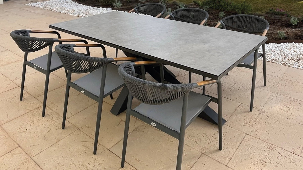 Set de Mesa y Silla de Exterior Balaguer - #pino_y_jacaranda#