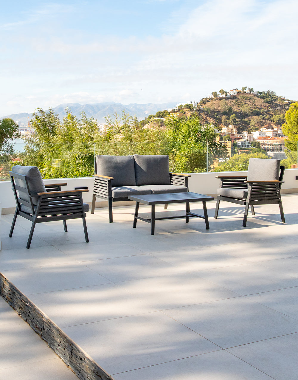 Set de Sofá, 2 Sillones y Mesa de Exterior Tazacorte