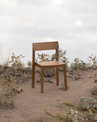Silla apilable de teca Rawi Wa