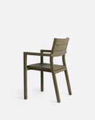 Silla de exterior apilable de teca envejecida Genesis