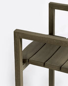 Silla de exterior apilable de teca envejecida Genesis