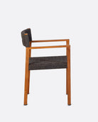 Silla de exterior con reposabrazos de teca y cuerda sintética Cora