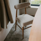 Silla de fresno tapizada Amedeo