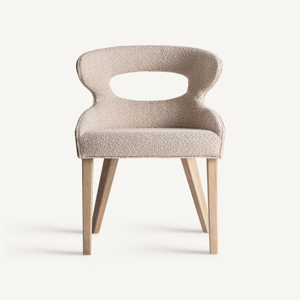 Silla de fresno tapizada beige Talamanca