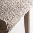 Silla de fresno tapizada beige Talamanca