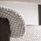 Silla de fresno tapizada blanco roto Milna