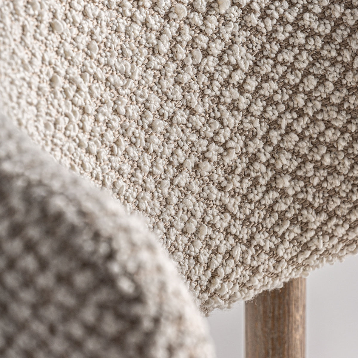 Silla de fresno y tapizado beige Forcall
