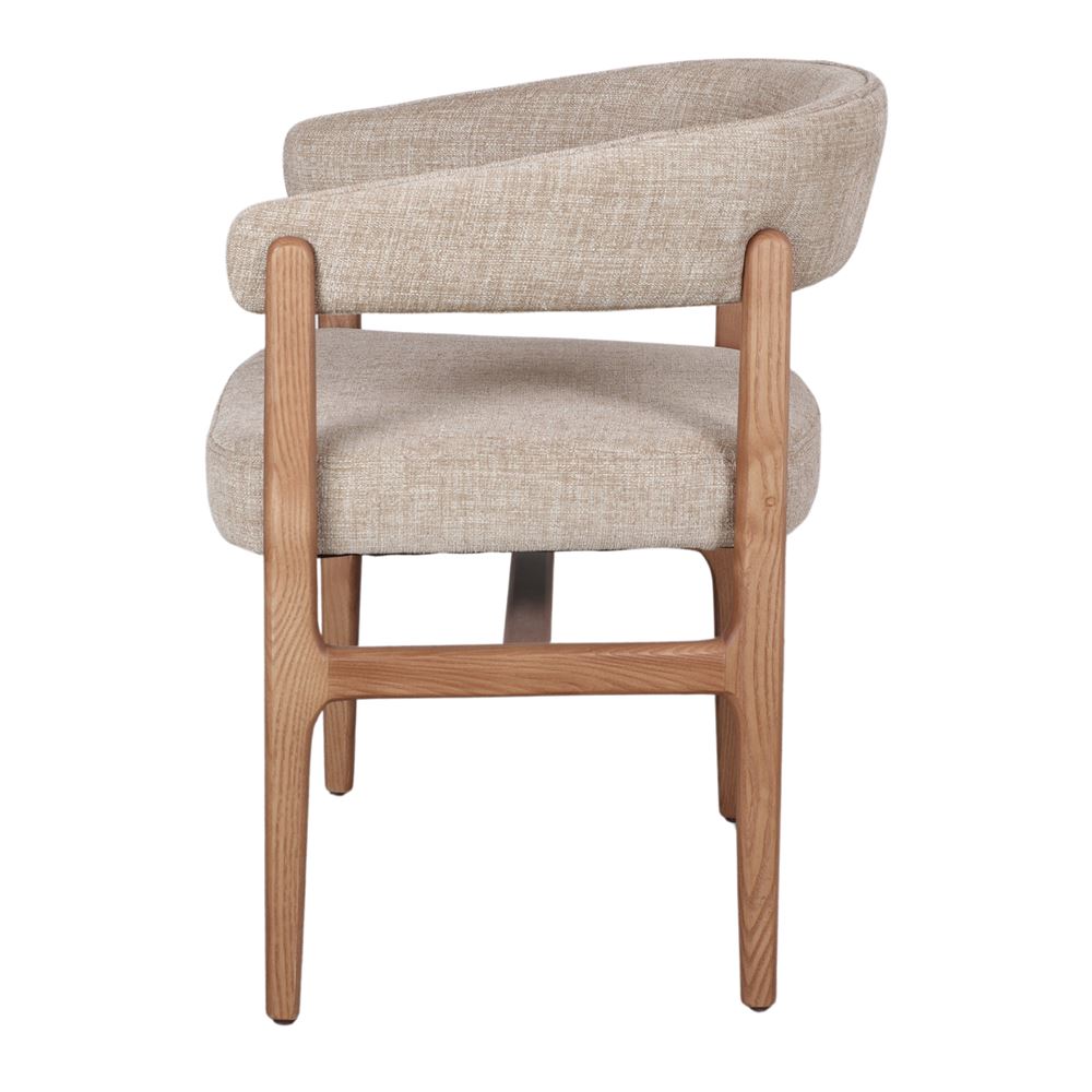 Silla de madera tapizada con brazos Tejat