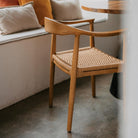 Silla de olmo y cuerda con brazos Etta