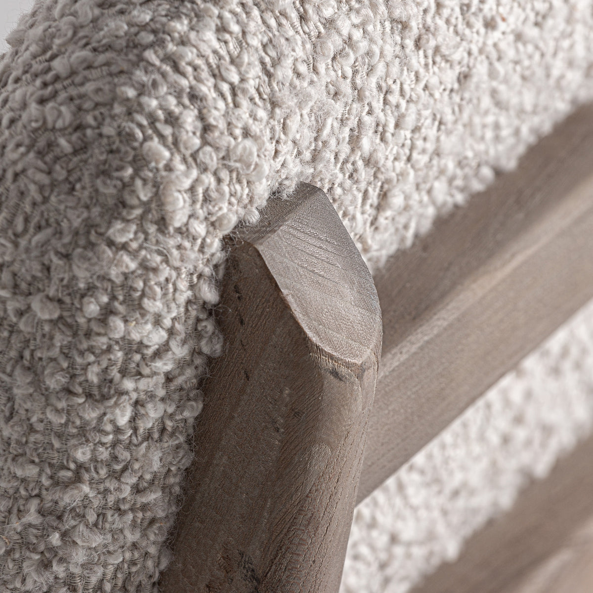 Silla de olmo y tapizado beige Alcossebre 52 cm