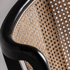 Silla de ratán y tapizado crema Balàfia