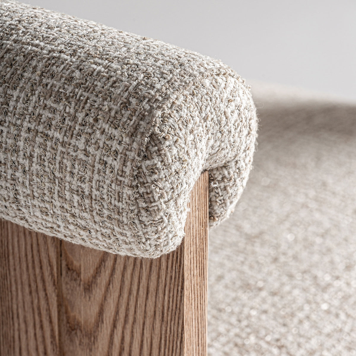 Silla de roble blanco y tapizado marrón Espalmador