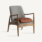 Sillón de abeto y cuero Es Canar
