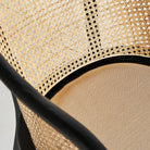 Sillón de comedor de abedul negro y lino Cala Olivera