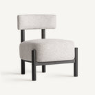 Sillón de fresno negro y tapizado blanco roto Silba